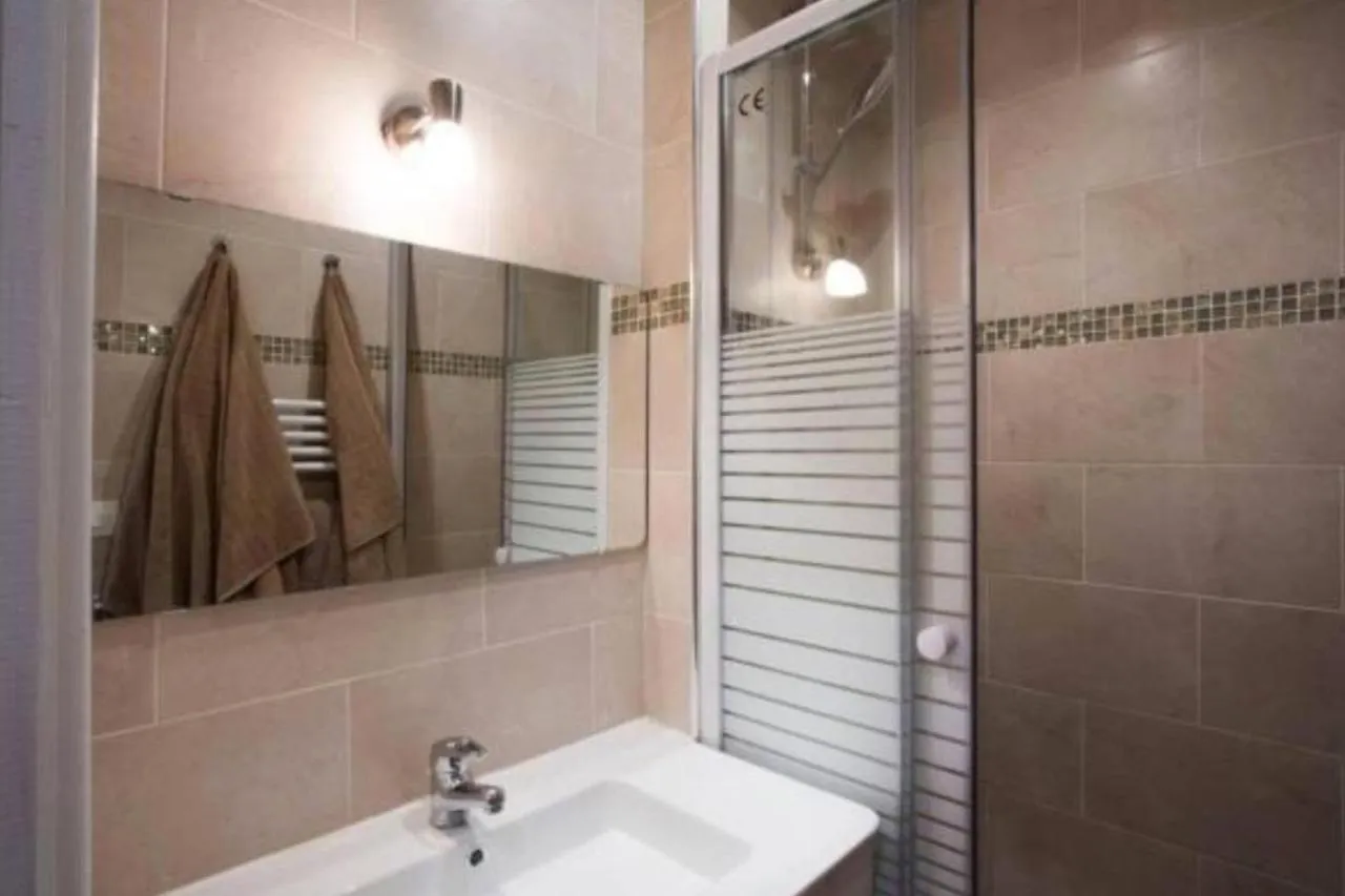 Cmg Hotel De Ville - Manteaux Appartement *